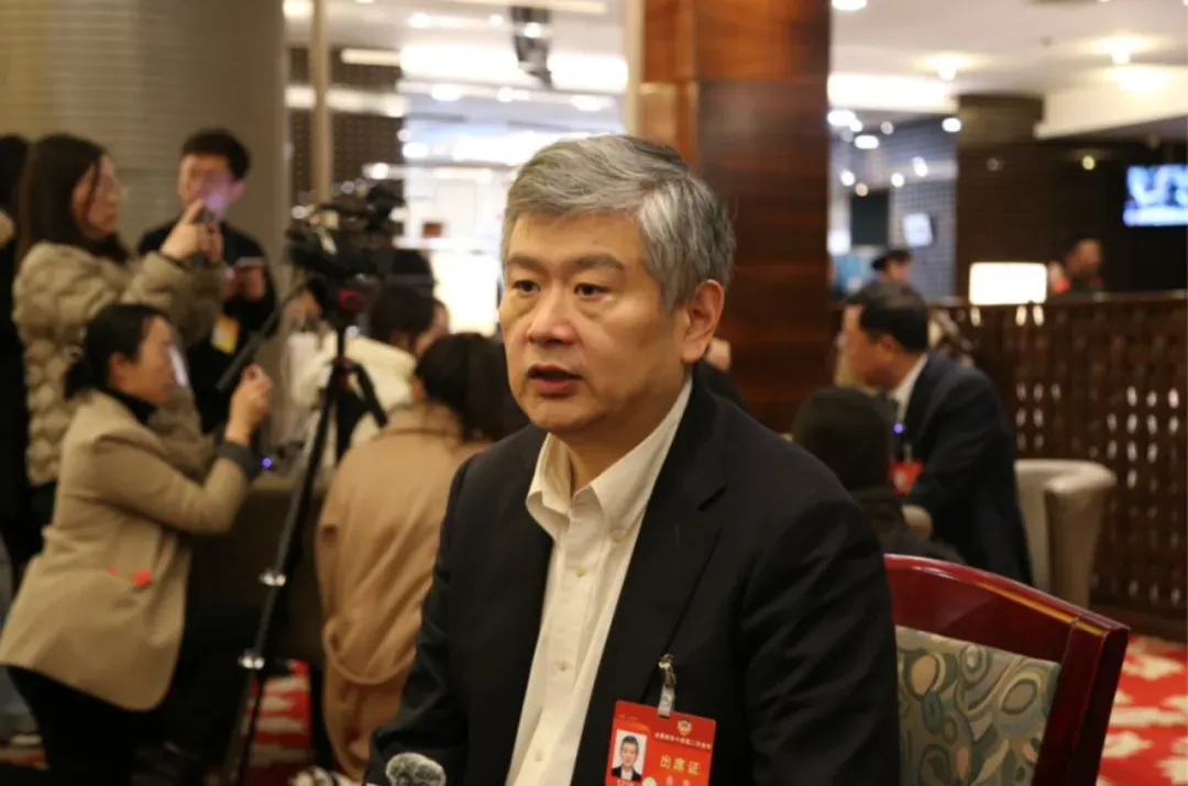 两会聚焦 | 金李委员：建议银行对投贷联动业务单列风险容忍度
